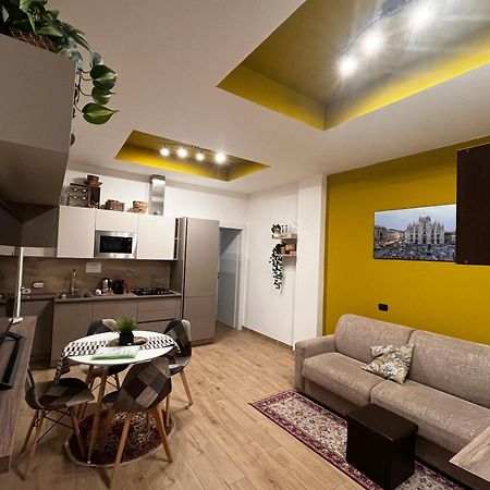 Nel Quartiere Bayres Suite Completamente Rinnovata Milão Exterior foto