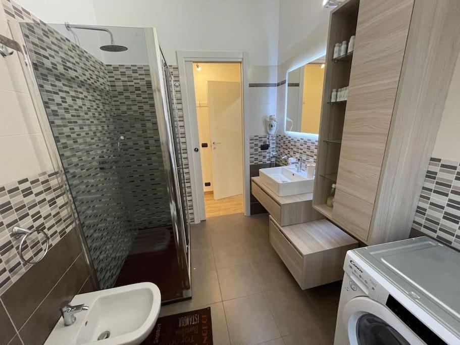 Nel Quartiere Bayres Suite Completamente Rinnovata Milão Exterior foto