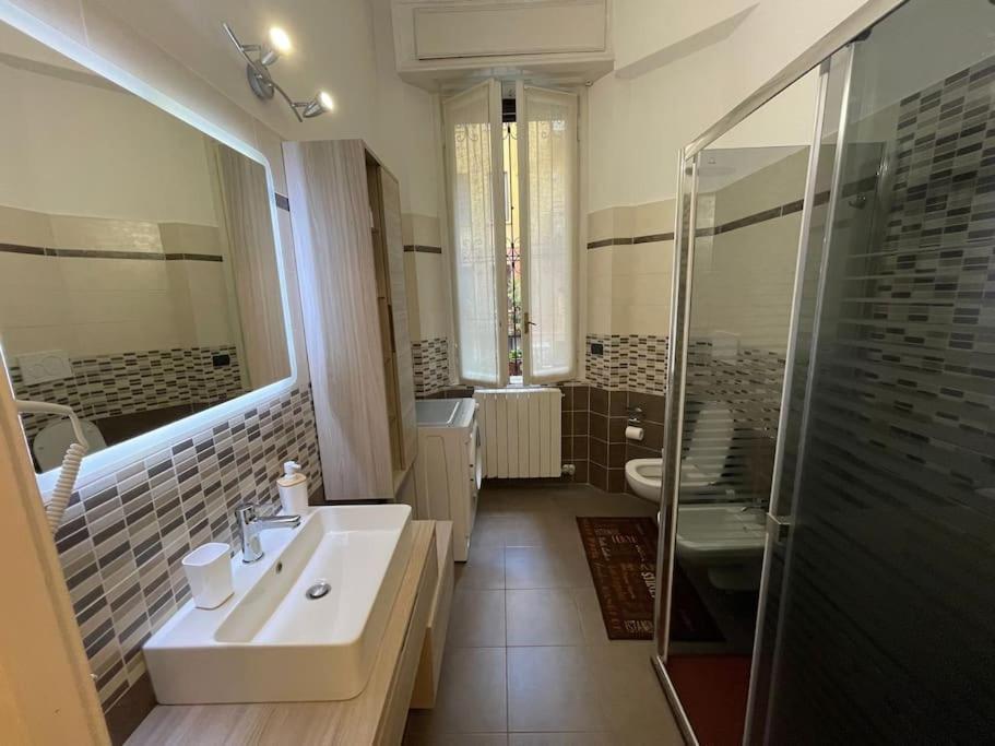 Nel Quartiere Bayres Suite Completamente Rinnovata Milão Exterior foto
